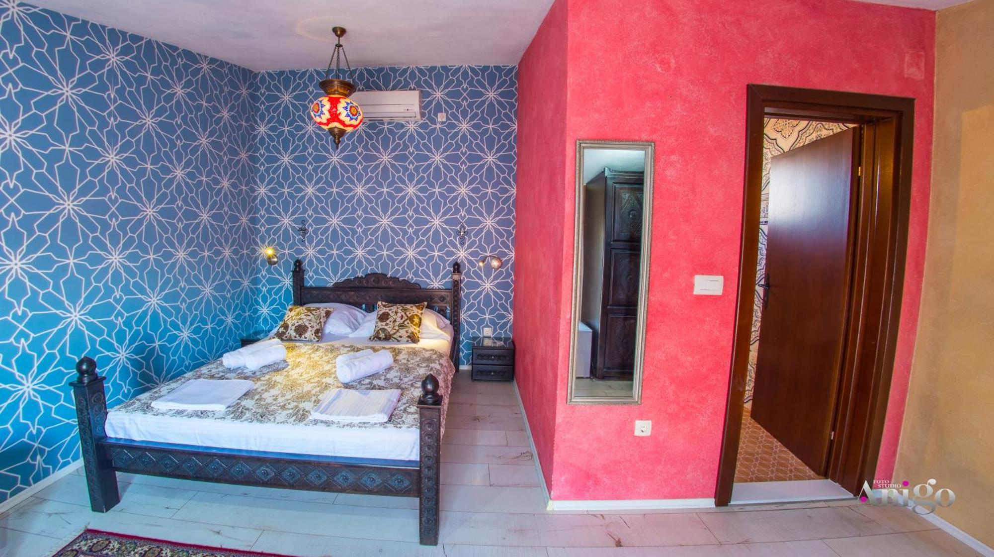 Apartments And Rooms Villa Sulejman Mostar Exteriör bild